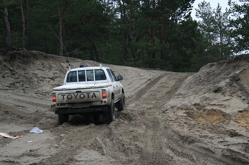 HL Groundhog Day 080